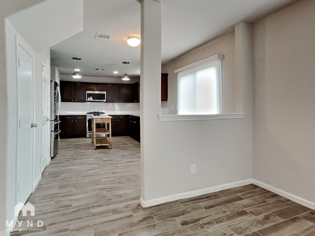 Photo - 4928 Stimson St
