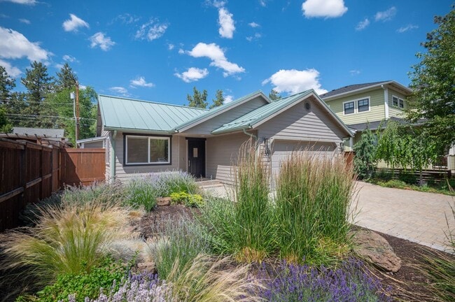 Quintessential Bend Living - 3 Bed | 2 Bat... - Quintessential Bend Living - 3 Bed | 2 Bat... House