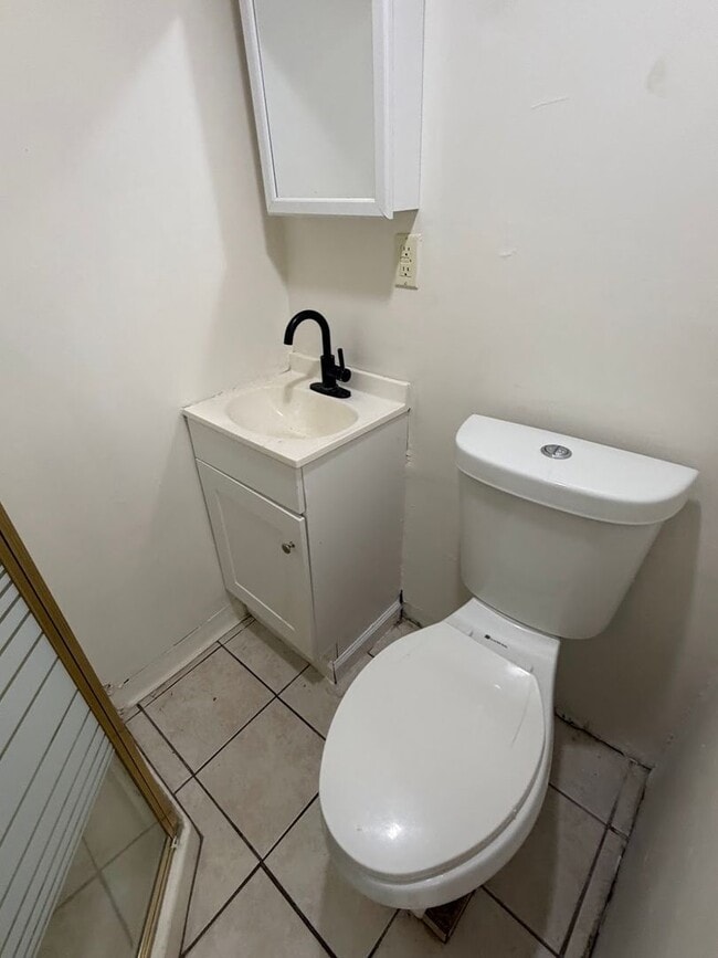 Photo - 450 S 18th St Unit Apt 1R