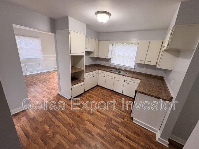 Photo - 1321 Spring St