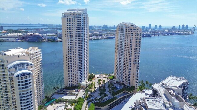 Photo - 848 Brickell Key Dr Unit 3