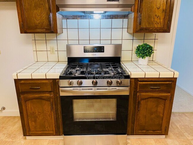 Photo - 1055 W Fremont Ave