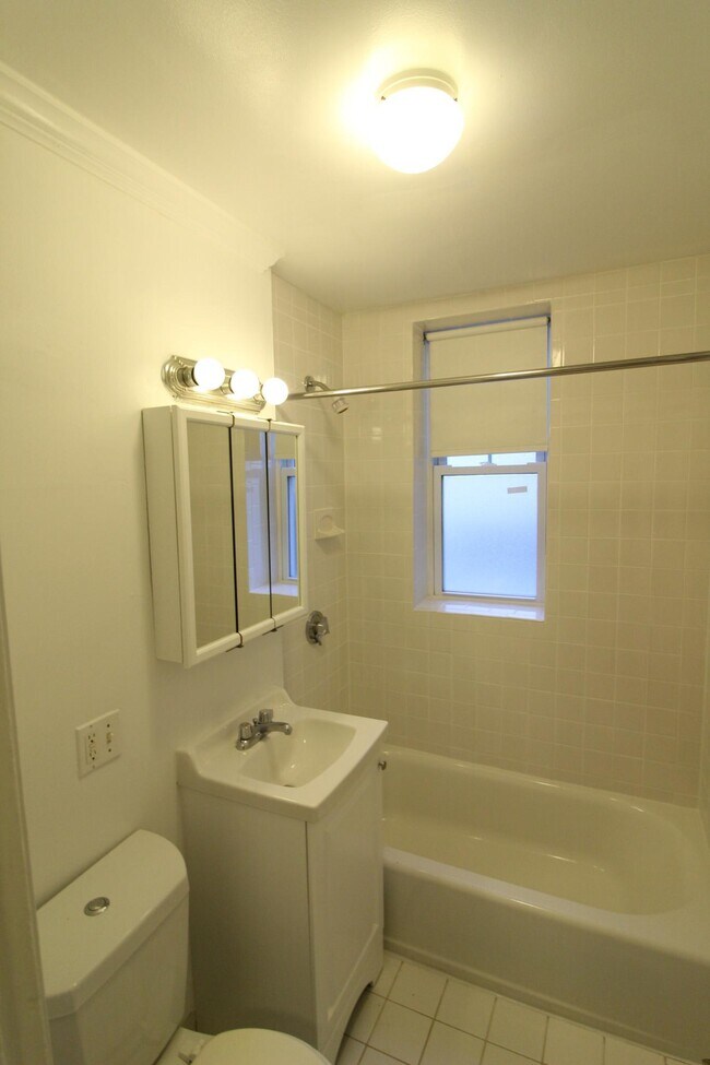 Photo - 100 Kilsyth Rd Unit 3