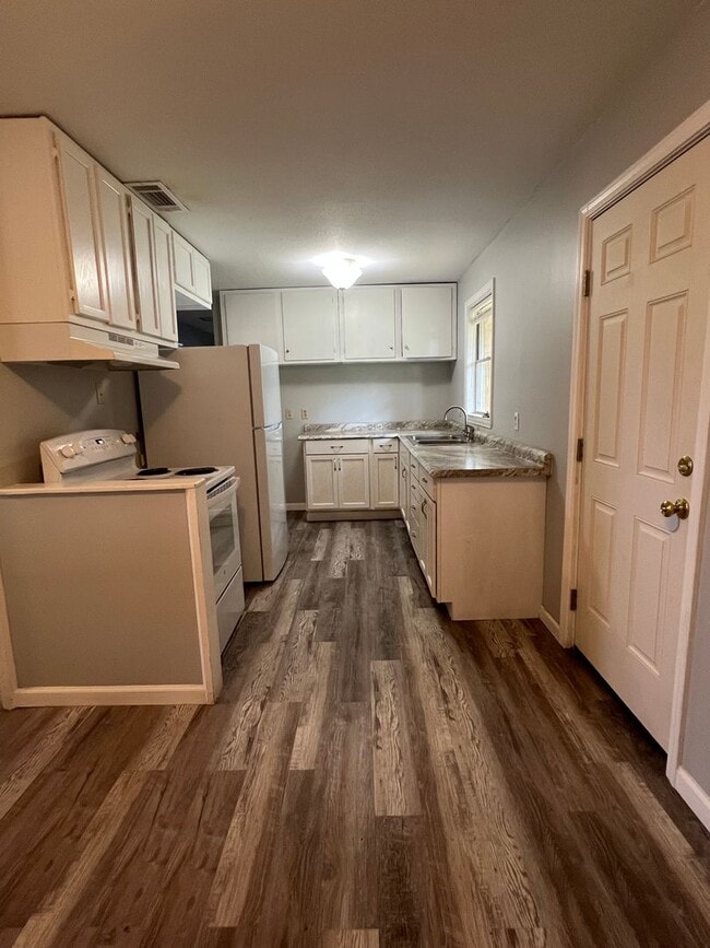 Photo - 3 Bedroom 1 bath Home for Lease