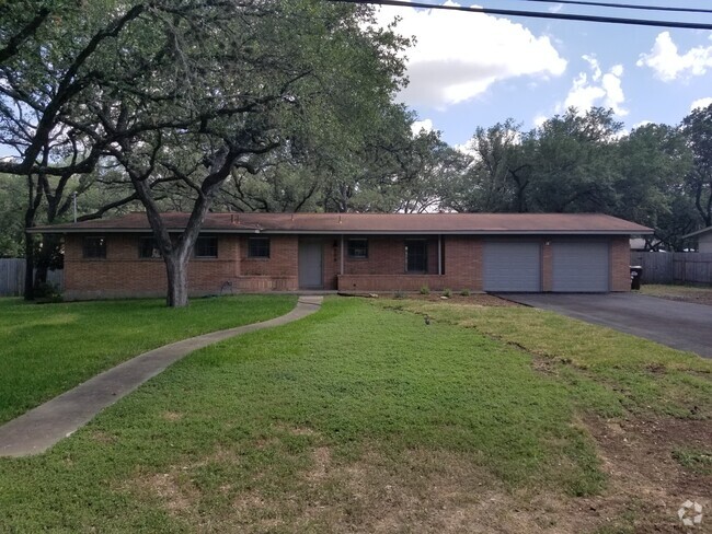 Building Photo - 508 Fleetwood Dr Rental