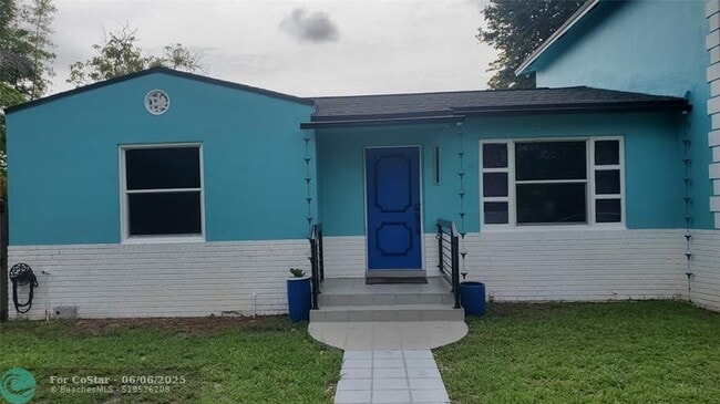 Photo - 1548 SW 28th Ave House