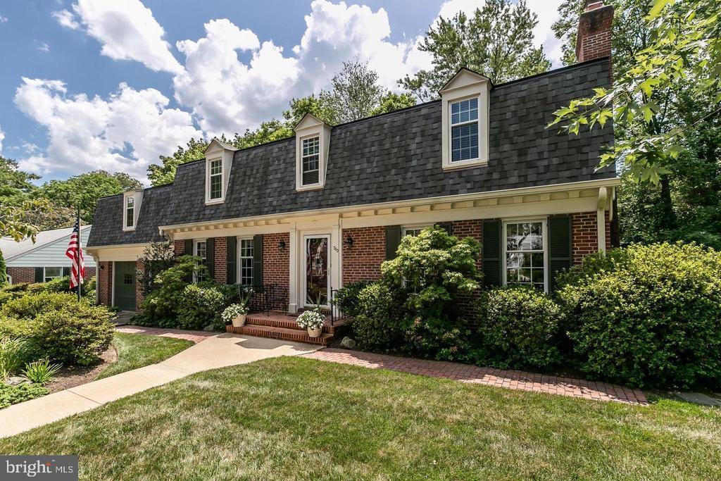 Photo - 703 Gilmarys Rd