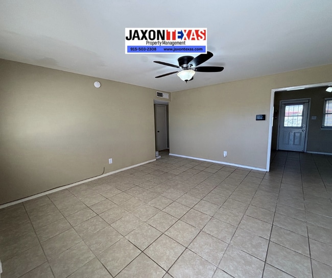 Photo - 9329 Roanoke Dr