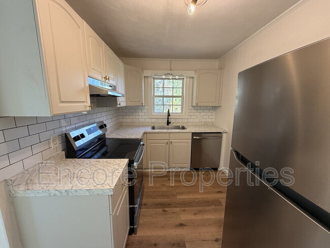 Photo - 310 Depot St