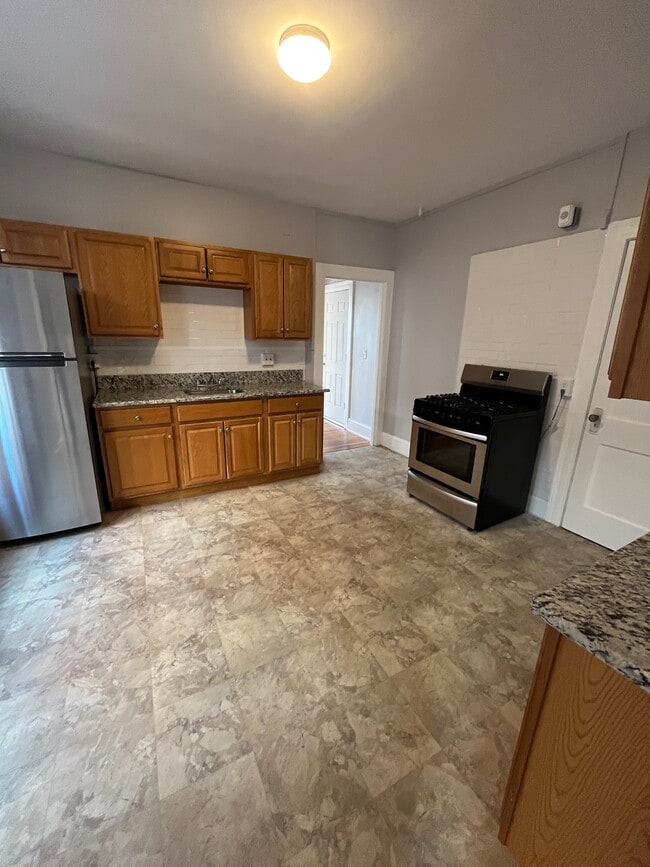 Photo - 276 Park Rd Unit 2-E