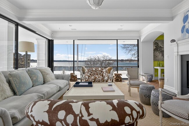 336 Centre Island Rd