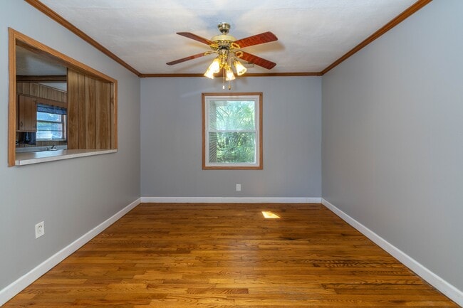 Photo - 102 Eastwood Dr