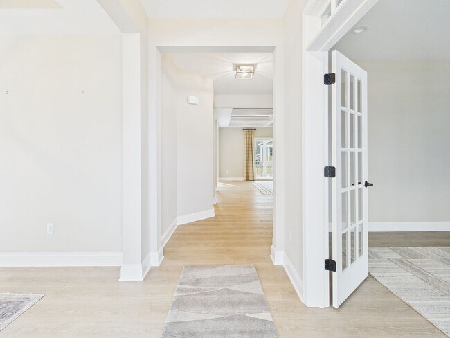 Photo - 4725 Tuscany Pl