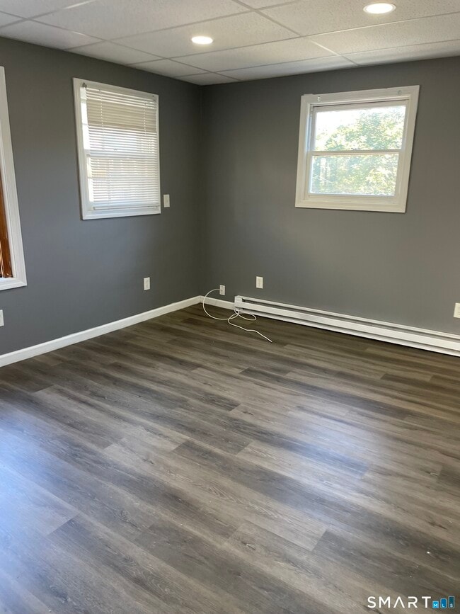 21 Edwards St Unit 2