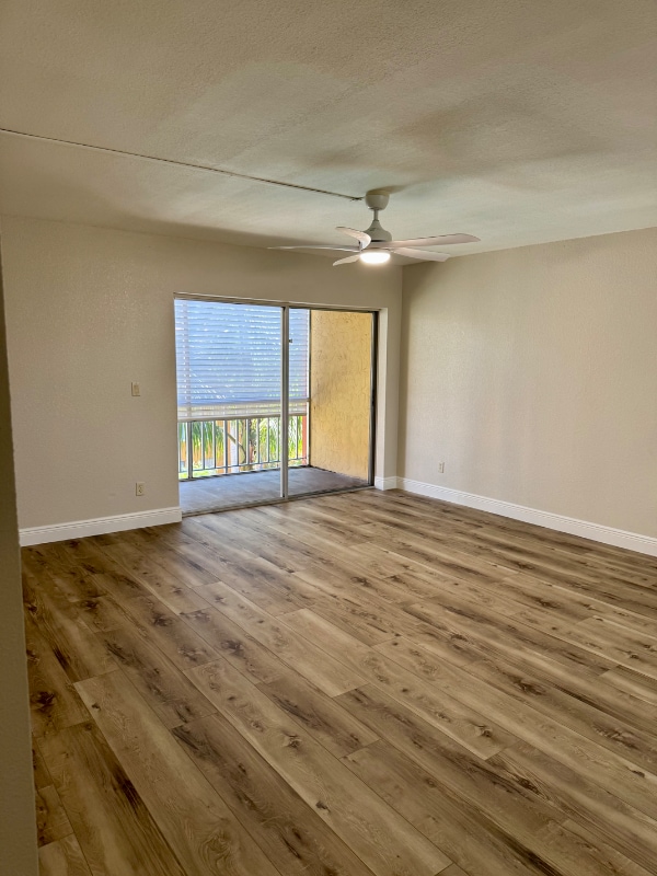 Building Photo - 2366 E Mall Dr Unit 406 Rental