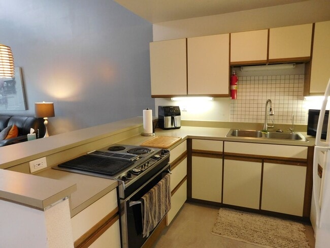Photo - 1607 Harbourside Dr