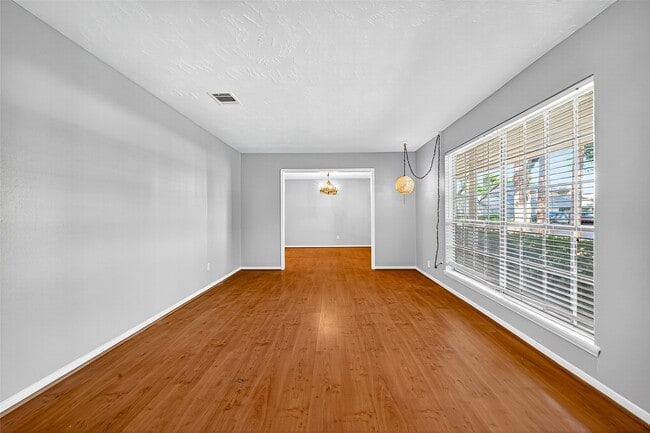 Photo - 9602 S Petersham Dr