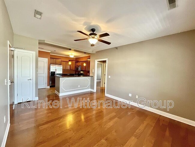 Photo - 409 W Washington St