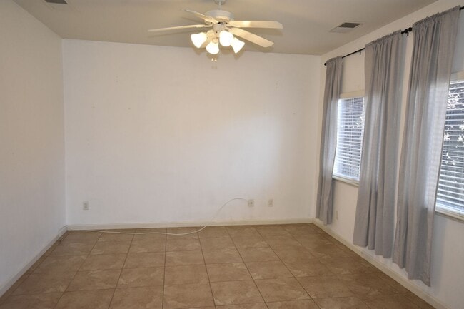 Photo - 1564 Blue Beaver Way