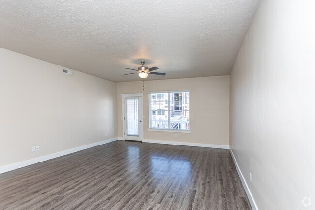 3BR, 2BA - Halstat