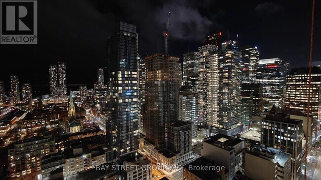 Photo - 88 Queen St E Unité 3209