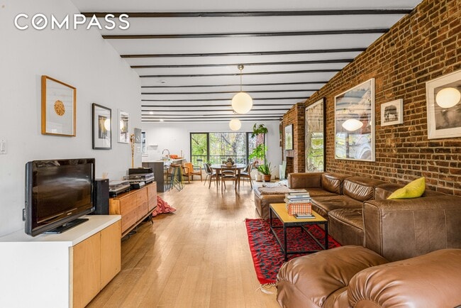 Photo - Charming 3 bedroom Duplex in Greenpoint. Must See