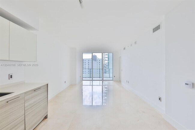 Photo - 1300 Brickell Bay Dr Unit 1206