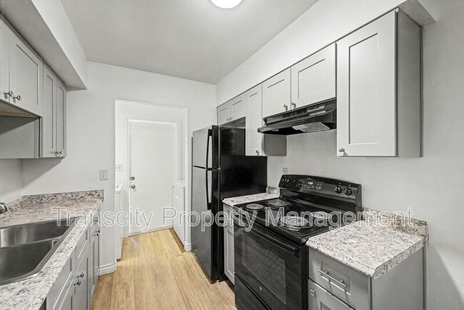 Photo - 225 N Standage