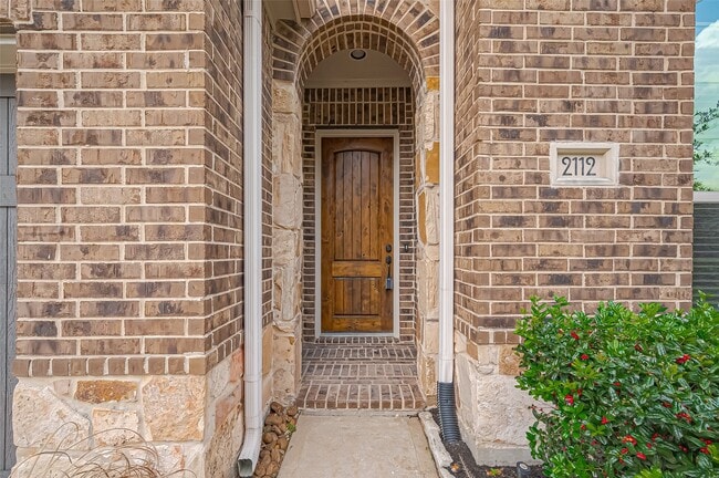 Photo - 2112 Arrowood Glen Dr