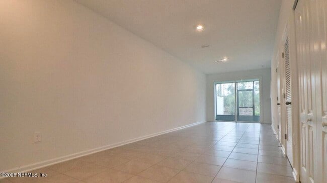 Photo - 211 Sage Br St