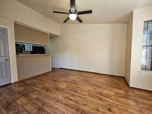 Photo - 4803 Hamilton Wolfe Rd