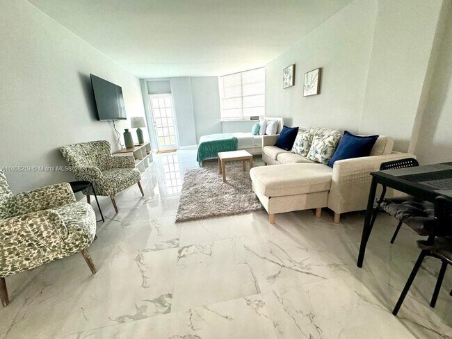 Photo - 19370 Collins Ave Unit #826