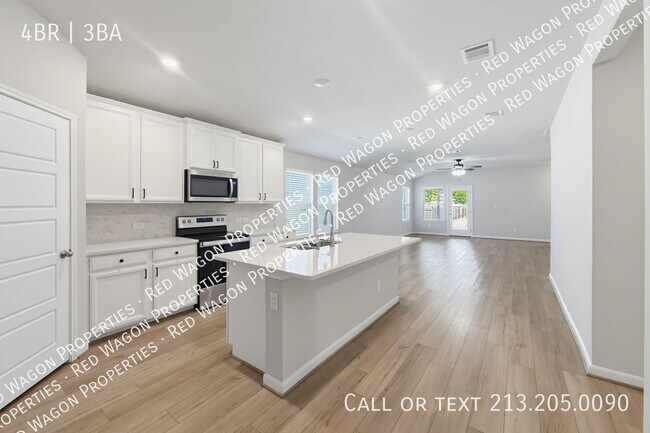 Photo - 3045 Casillero St