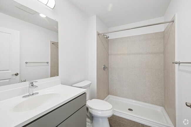 3BR, 2BA - 1,243SF - Primary Bathroom