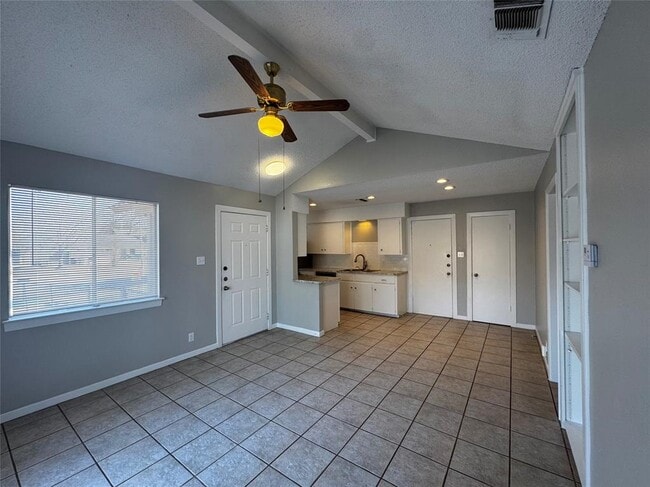 Photo - 5916 Cherry Loop