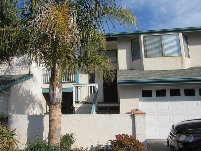 Building Photo - 3 bed, 2 bath, two car garage Condo on the Central Coast