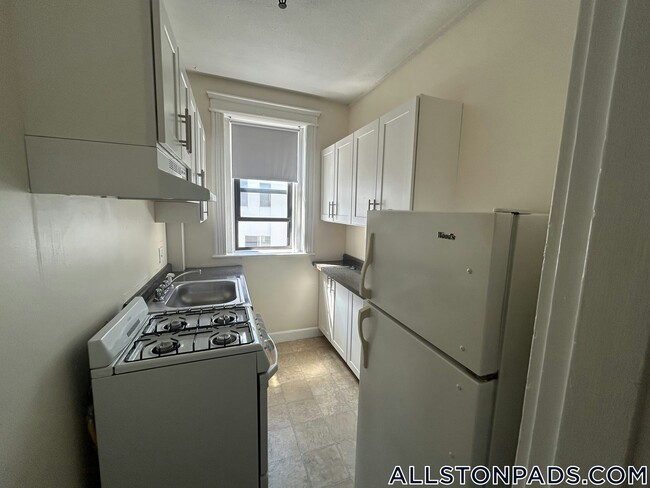 1160 Commonwealth Ave Unit 25