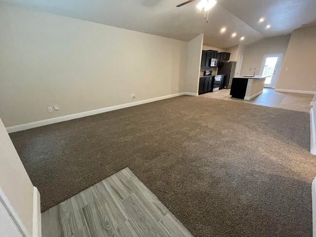 Photo - 3719 Oakridge Ave