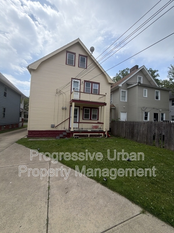 Photo - 10324 Bernard Ave