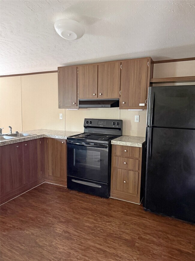 Photo - 390 Hidden Oaks Dr