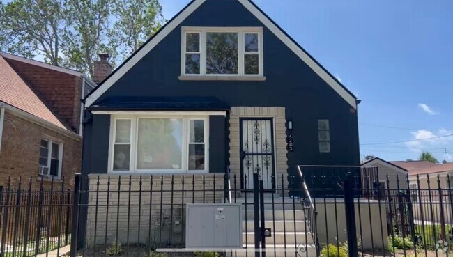 Building Photo - 4243 W Haddon Ave Unit 1 Rental