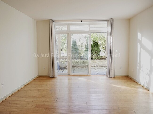 Photo - 1530 NW Market St Unidad 207