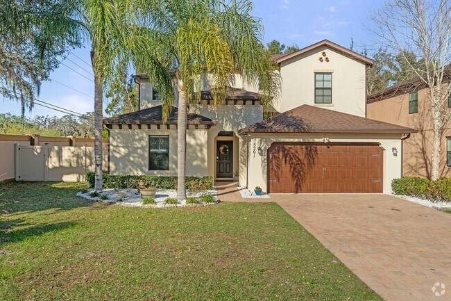Building Photo - Elegant 5-Bed, 4-Bath Home with Modern Upg...