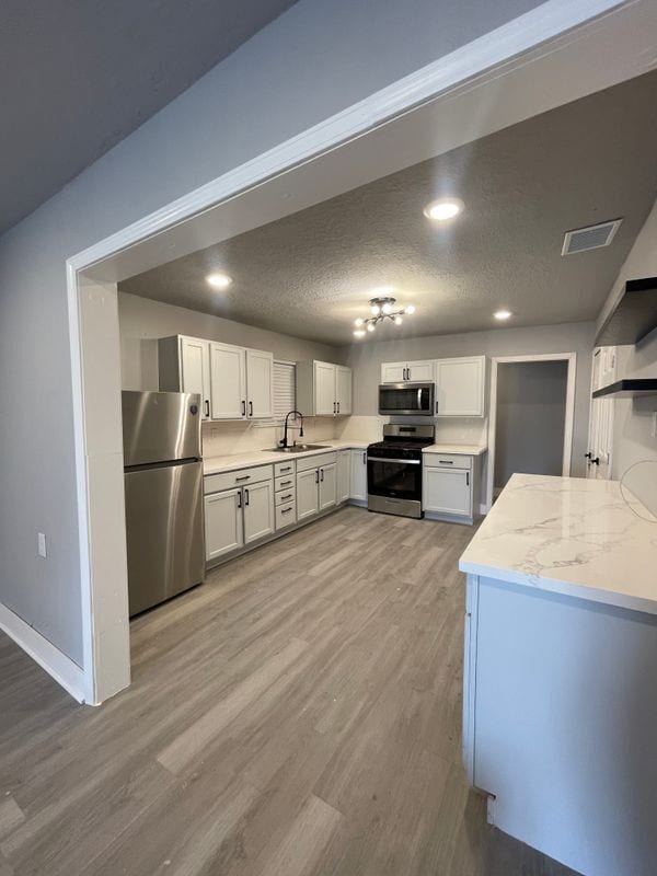 Building Photo - 209 S 8th St