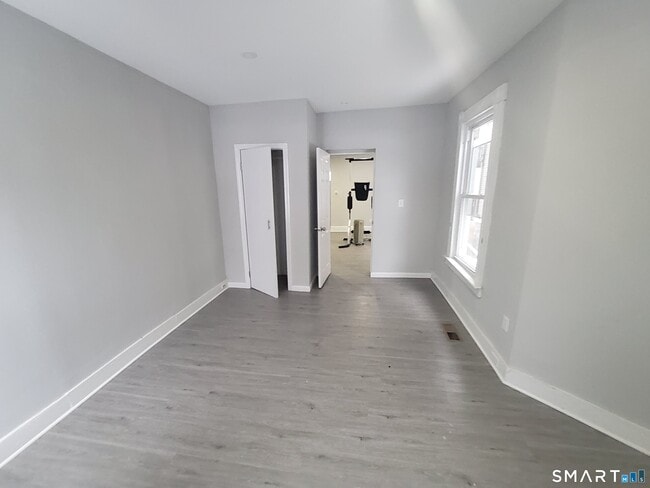 Photo - 11 Ridgewood St Unit 1