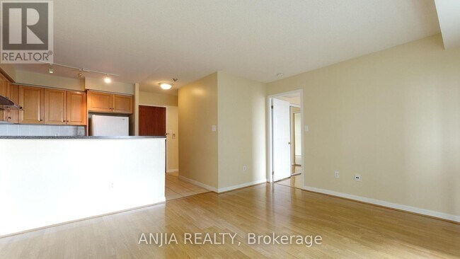 Photo - 23 Lorraine Dr Unit 611