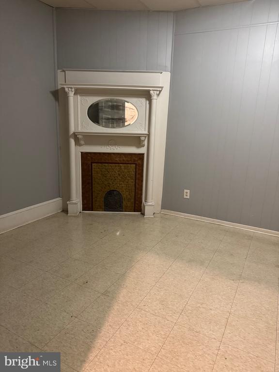 Photo - 716 N 6th St