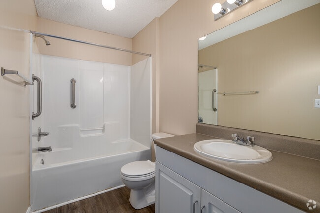 2 habitaciones, 2 baños - 951 pies cuadrados - Baño