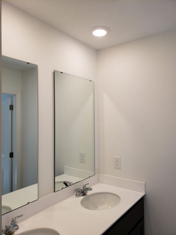 Photo - 729 W Oak Dr