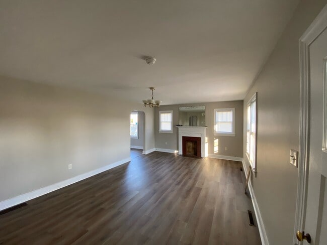 Photo - 819 E Cedar St